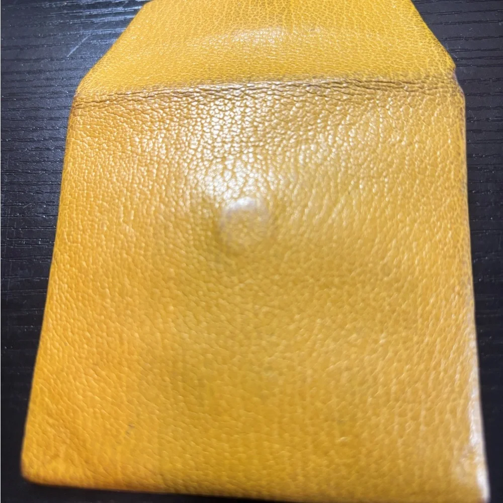 Authentic Hermès Bastia Change Purse - Jaune Ambre Leather - Picture 3 of 5